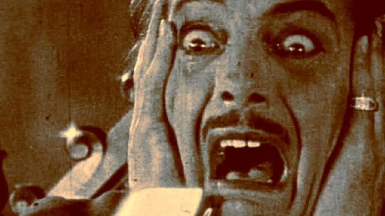 Backdrop for Au secours !