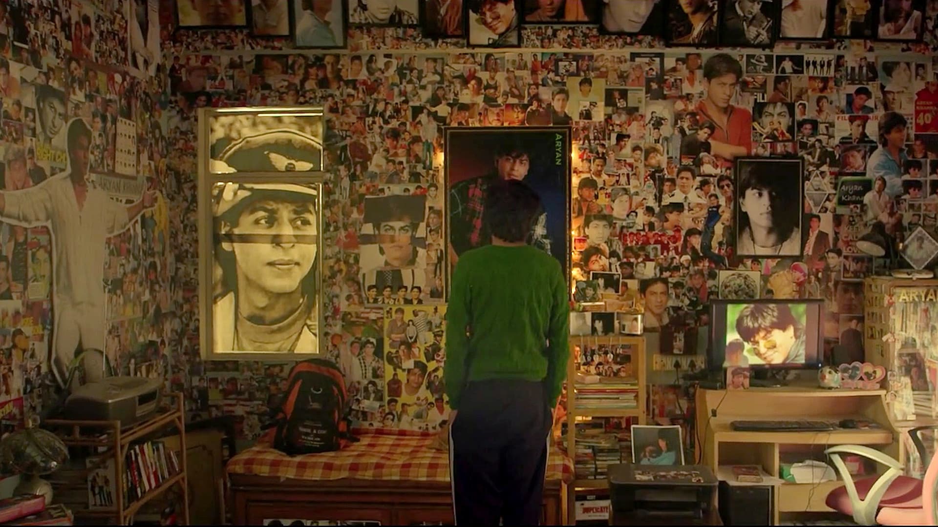 Backdrop for Fan